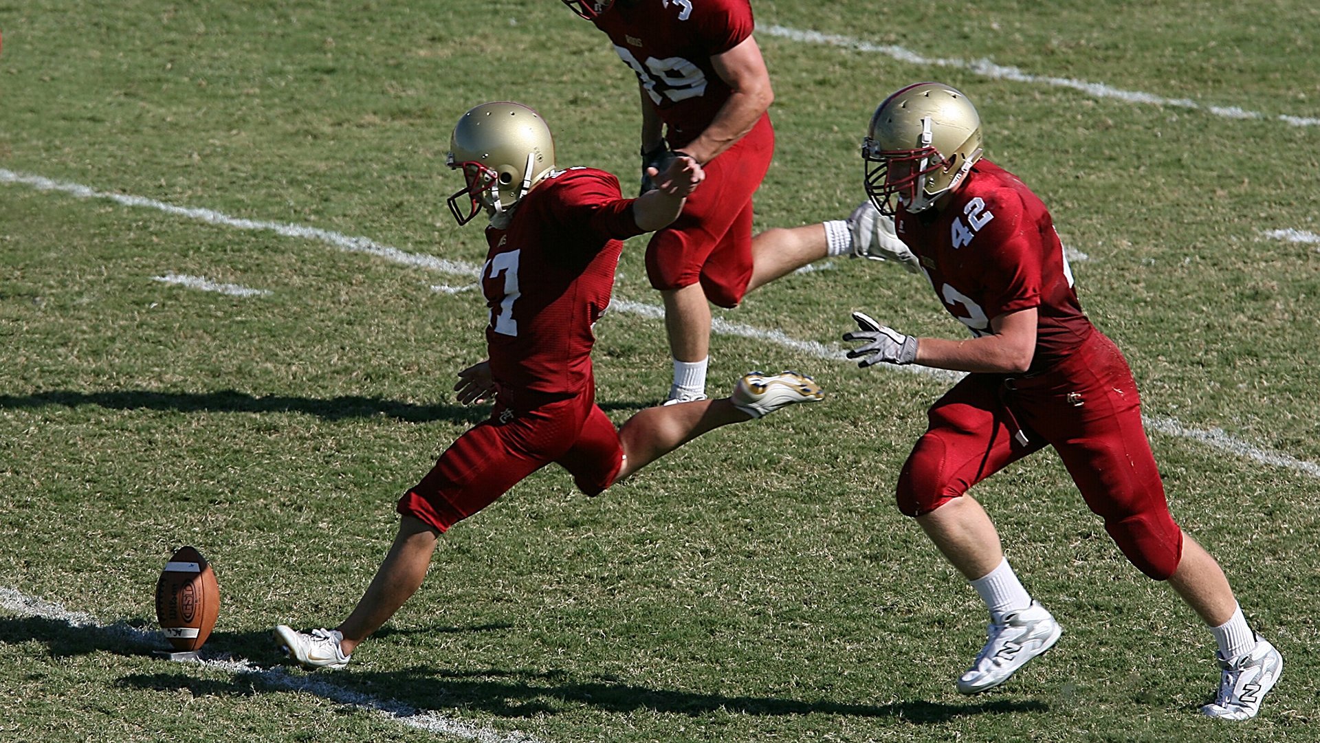 中国足球国际合作呈现多元化，走向全球舞台，中国足球交流